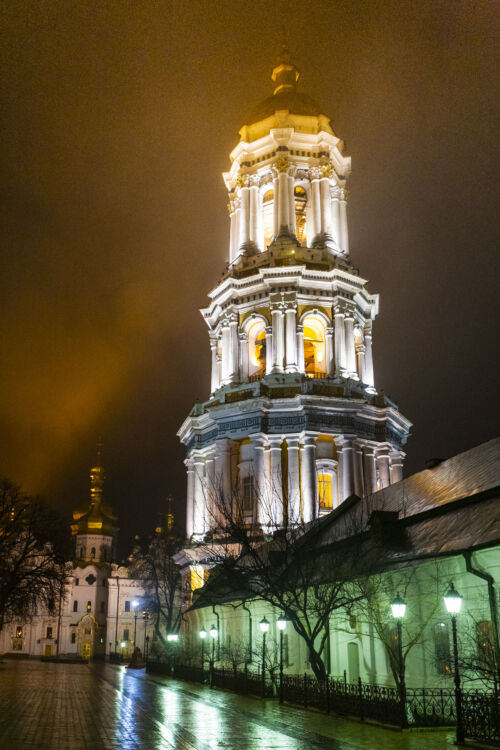 Illuminate Your Space with the Nighttime Majesty of Kyiv-Pechersk